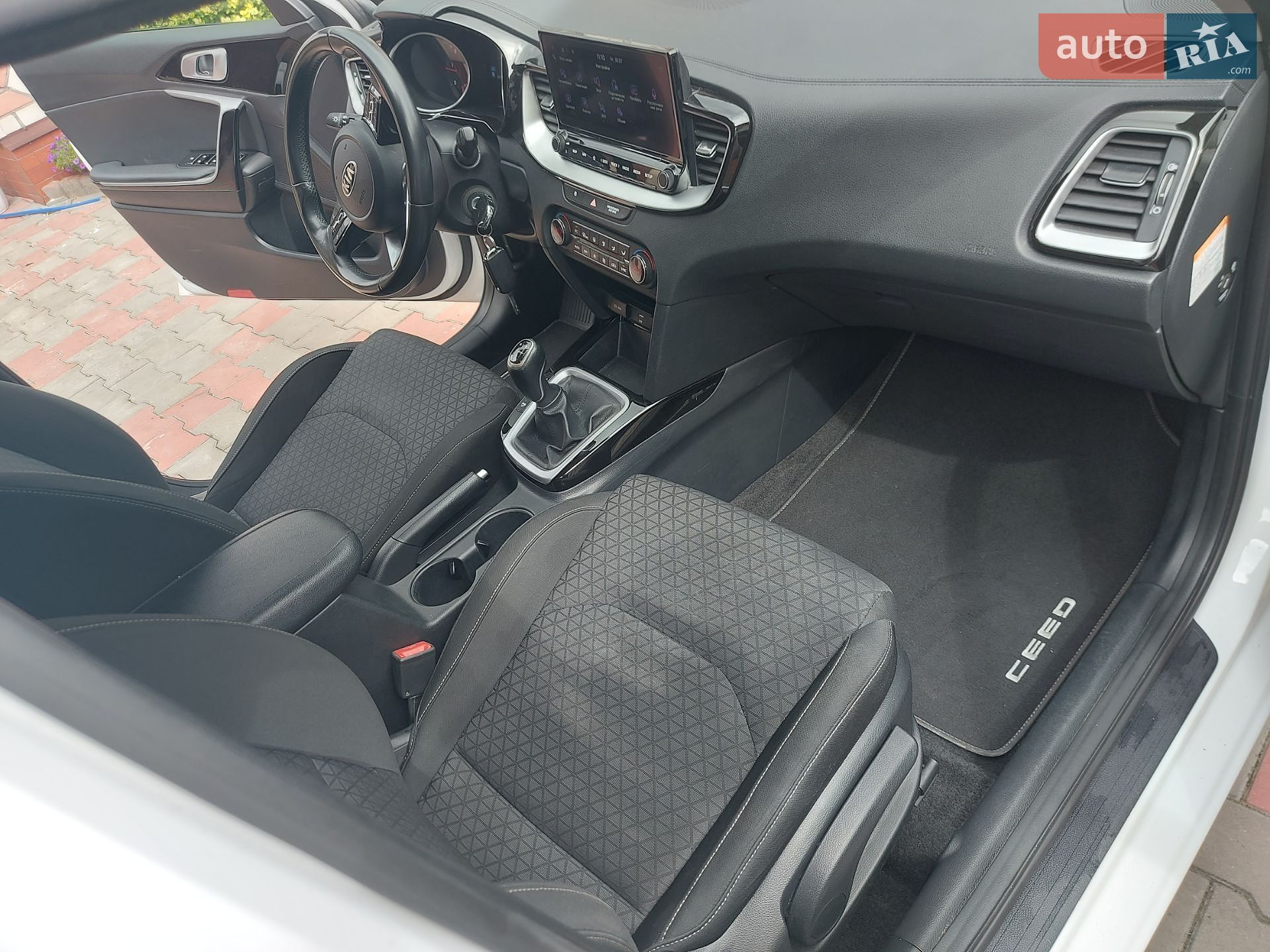Kia Ceed 2021 VIN U5YH5819AML085838 фото оголошення 6 з 84