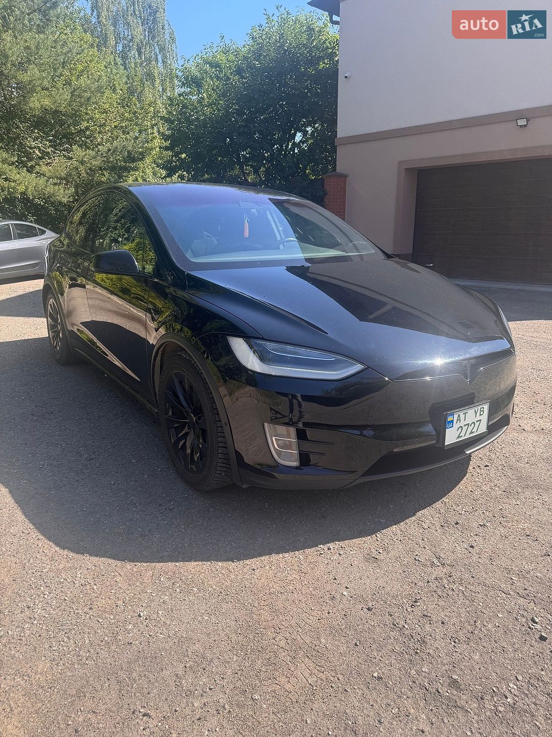Tesla Model X 2019 VIN 5YJXCBE22KF187614 фото оголошення 3 з 12