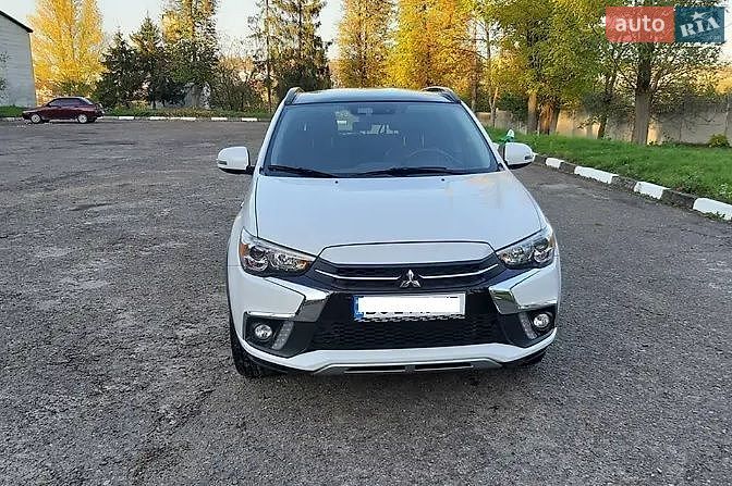 Mitsubishi Outlander Sport 2018 VIN JA4AR4AWXJU010009 фото оголошення 10 з 17