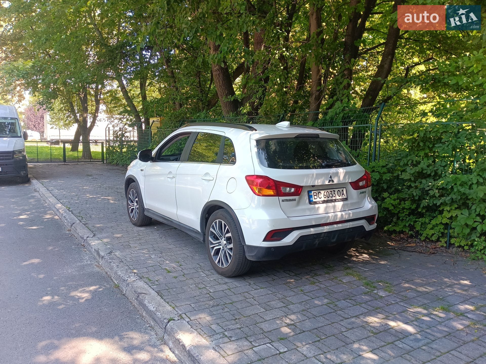 Mitsubishi Outlander Sport 2018 VIN JA4AR4AWXJU010009 фото оголошення 18 з 19
