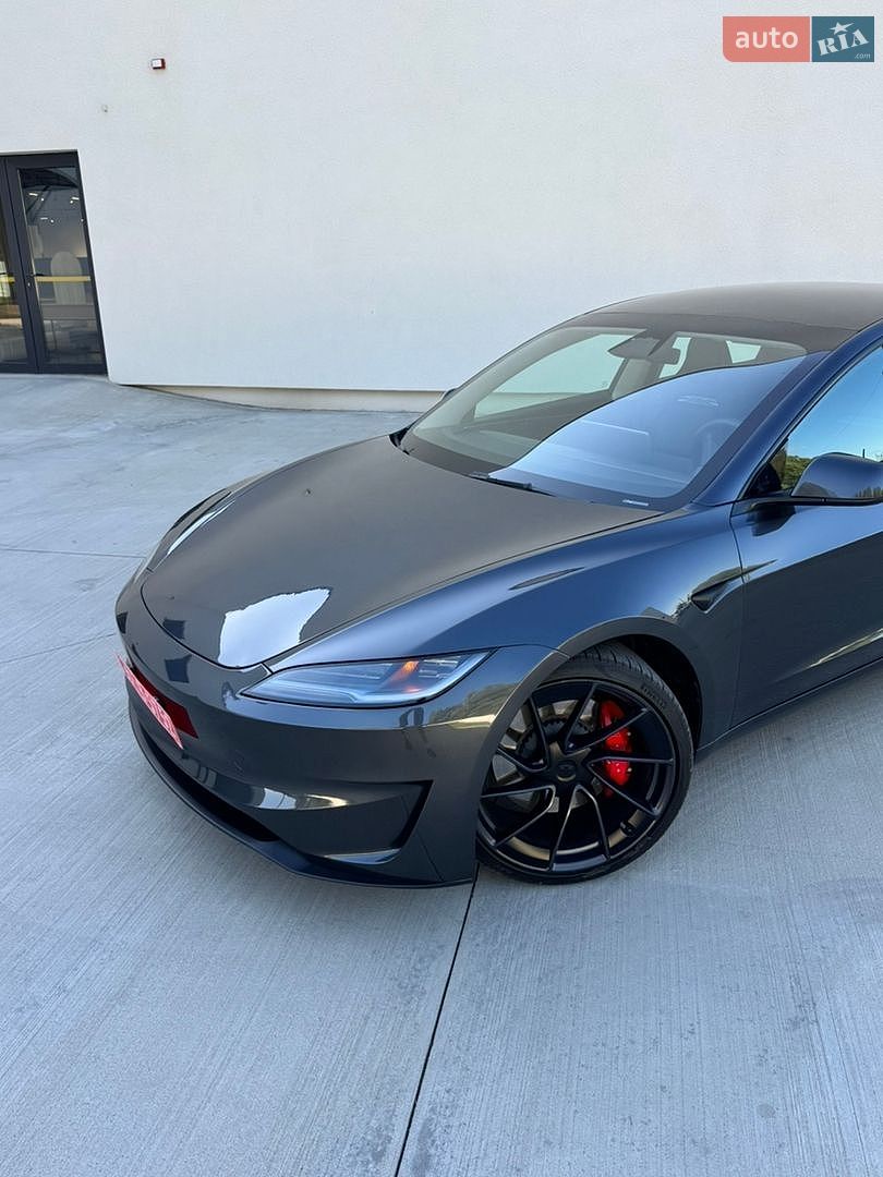 Tesla Model 3 2024 VIN 5YJ3E1ET6RF787428 фото оголошення 9 з 61