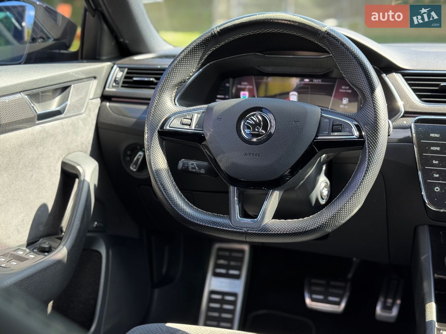 Skoda Superb 2018 VIN TMBCJ7NP8K7020161 фото оголошення 26 з 41