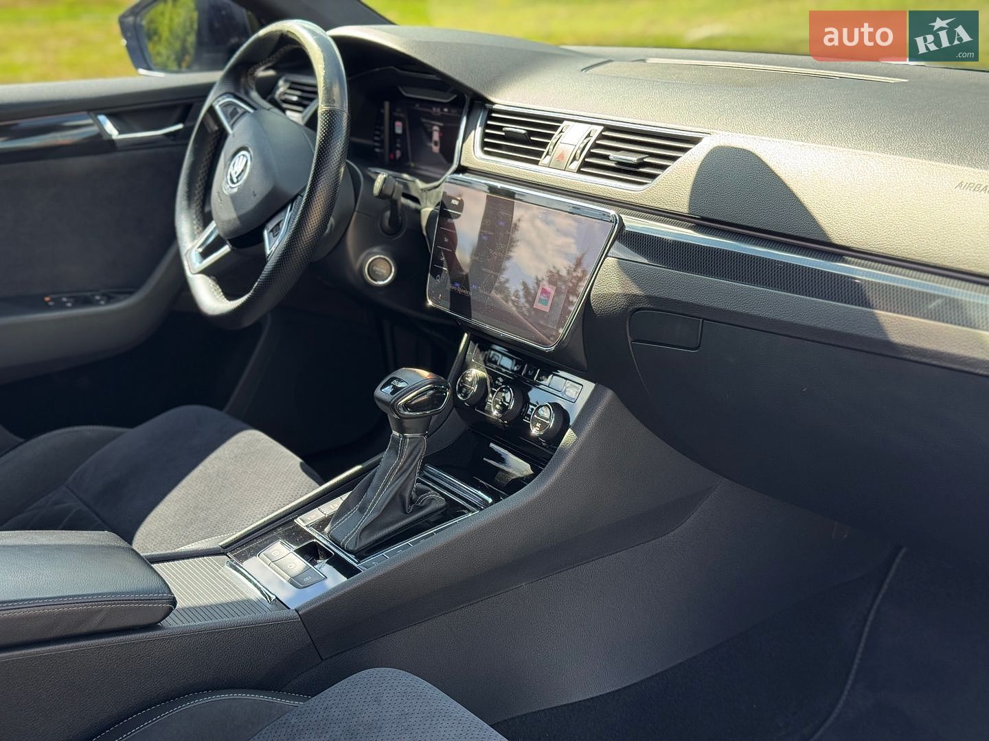 Skoda Superb 2018 VIN TMBCJ7NP8K7020161 фото оголошення 36 з 41