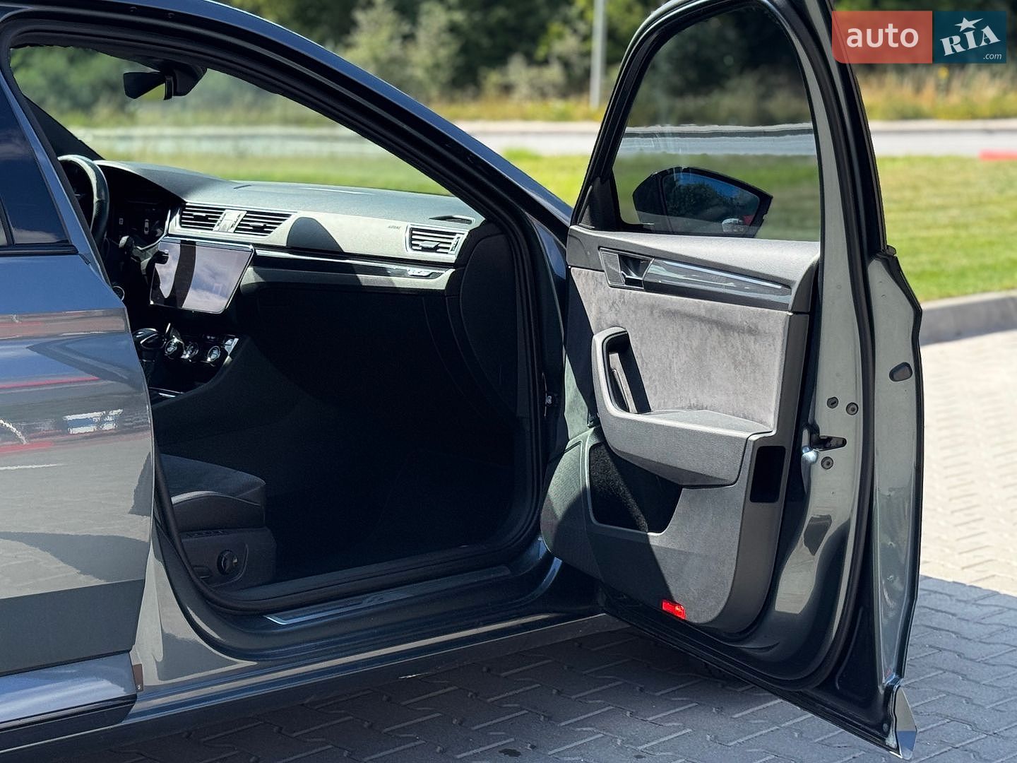 Skoda Superb 2018 VIN TMBCJ7NP8K7020161 фото оголошення 38 з 41