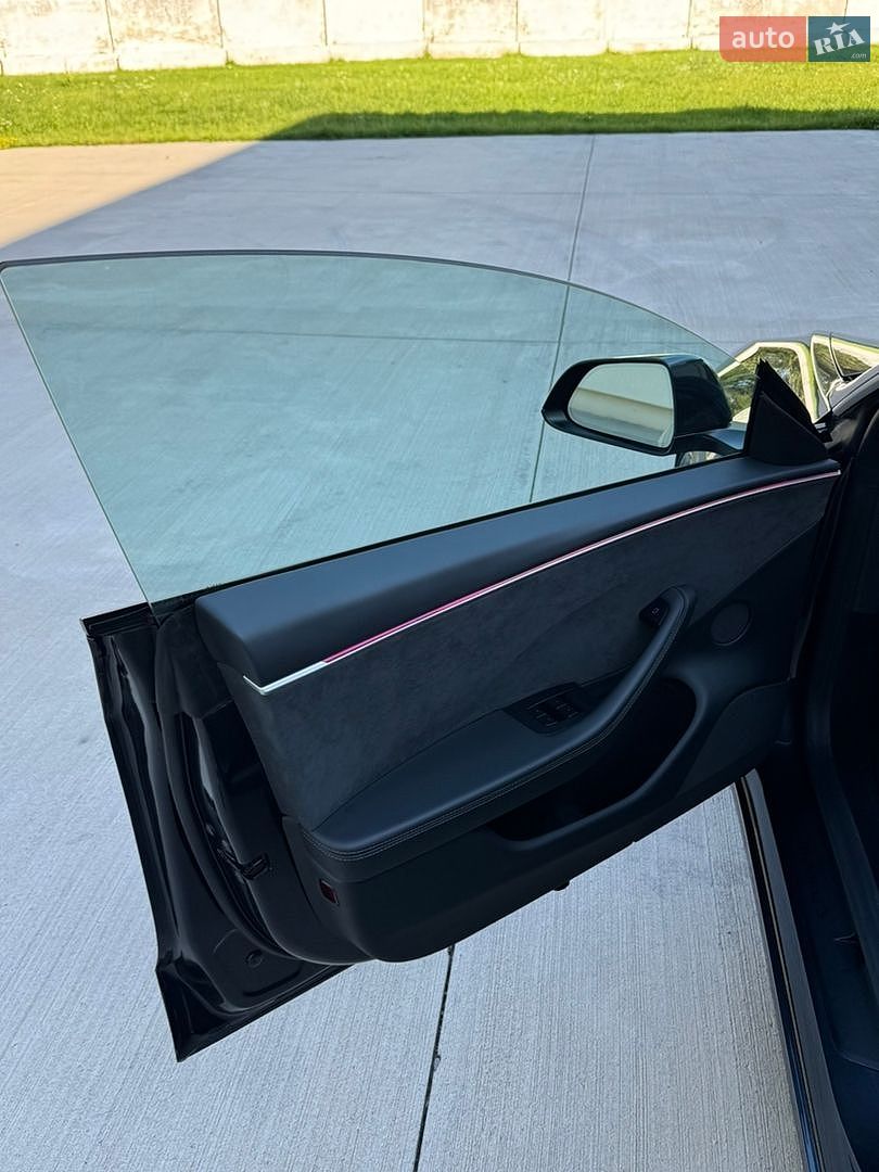 Tesla Model 3 2024 VIN 5YJ3E1ET6RF787428 фото оголошення 29 з 61