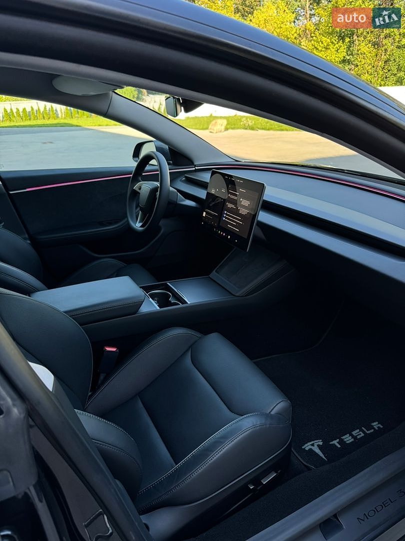 Tesla Model 3 2024 VIN 5YJ3E1ET6RF787428 фото оголошення 42 з 61