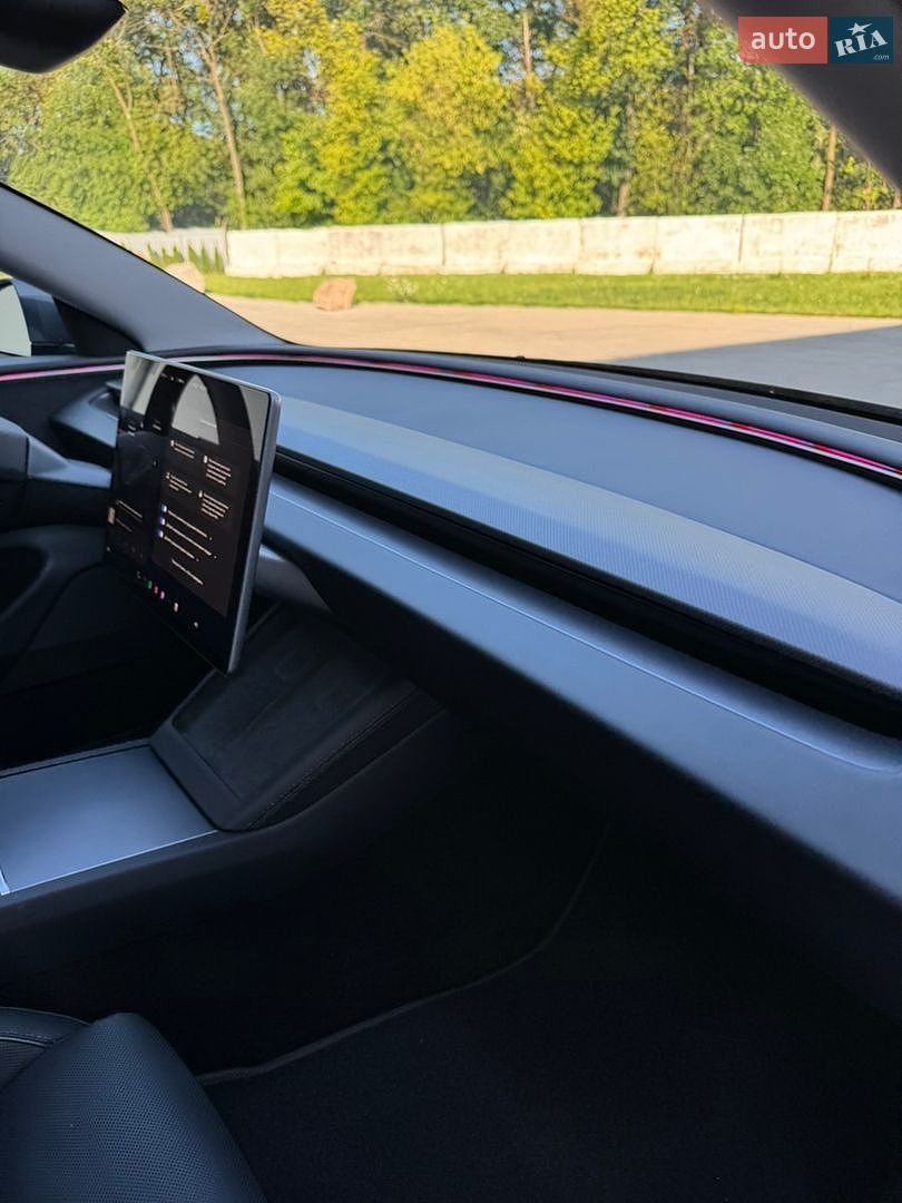Tesla Model 3 2024 VIN 5YJ3E1ET6RF787428 фото оголошення 43 з 61