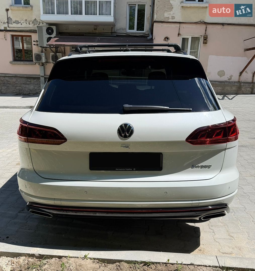 Volkswagen Touareg 2022 VIN WVGZZZCRZND020075 фото оголошення 11 з 55
