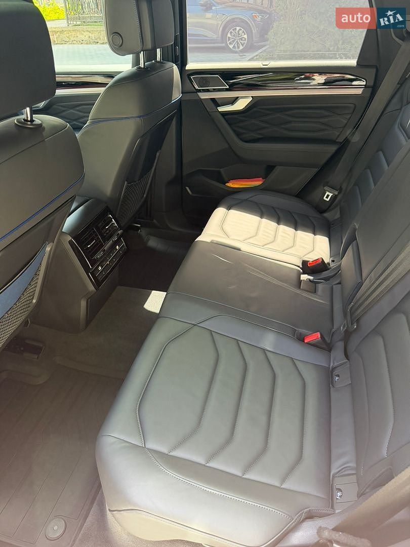 Volkswagen Touareg 2022 VIN WVGZZZCRZND020075 фото оголошення 23 з 55