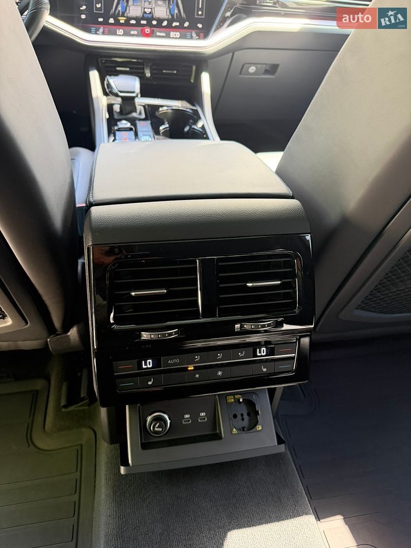 Volkswagen Touareg 2022 VIN WVGZZZCRZND020075 фото оголошення 33 з 55