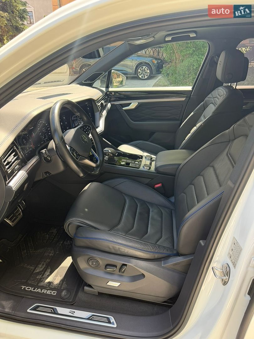 Volkswagen Touareg 2022 VIN WVGZZZCRZND020075 фото оголошення 17 з 55