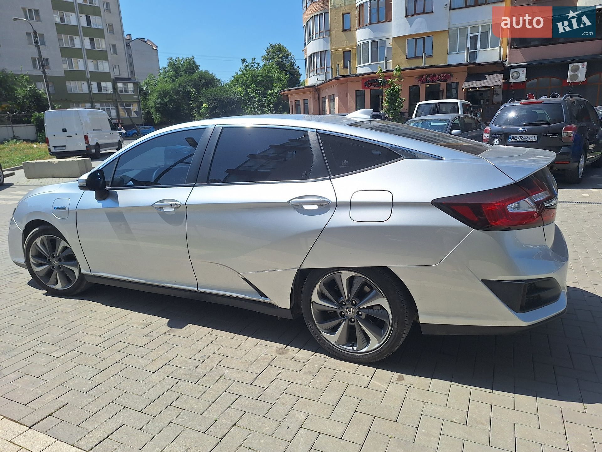 Honda Clarity 2018 VIN JHMZC5F17JC022765 фото оголошення 3 з 15