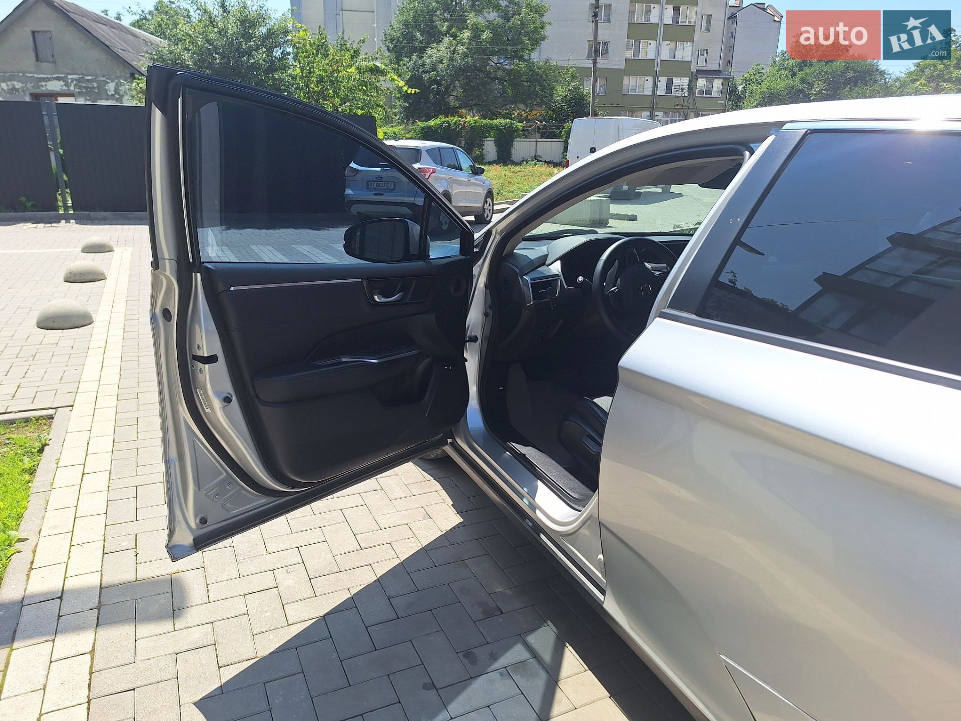 Honda Clarity 2018 VIN JHMZC5F17JC022765 фото оголошення 5 з 15