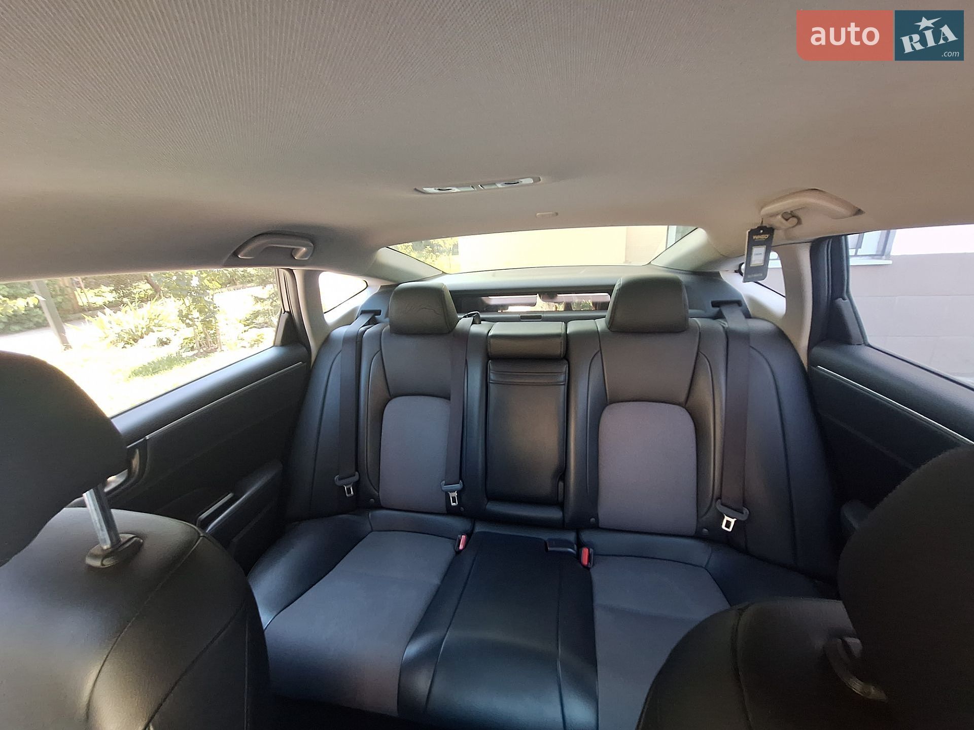 Honda Clarity 2018 VIN JHMZC5F17JC022765 фото оголошення 8 з 15