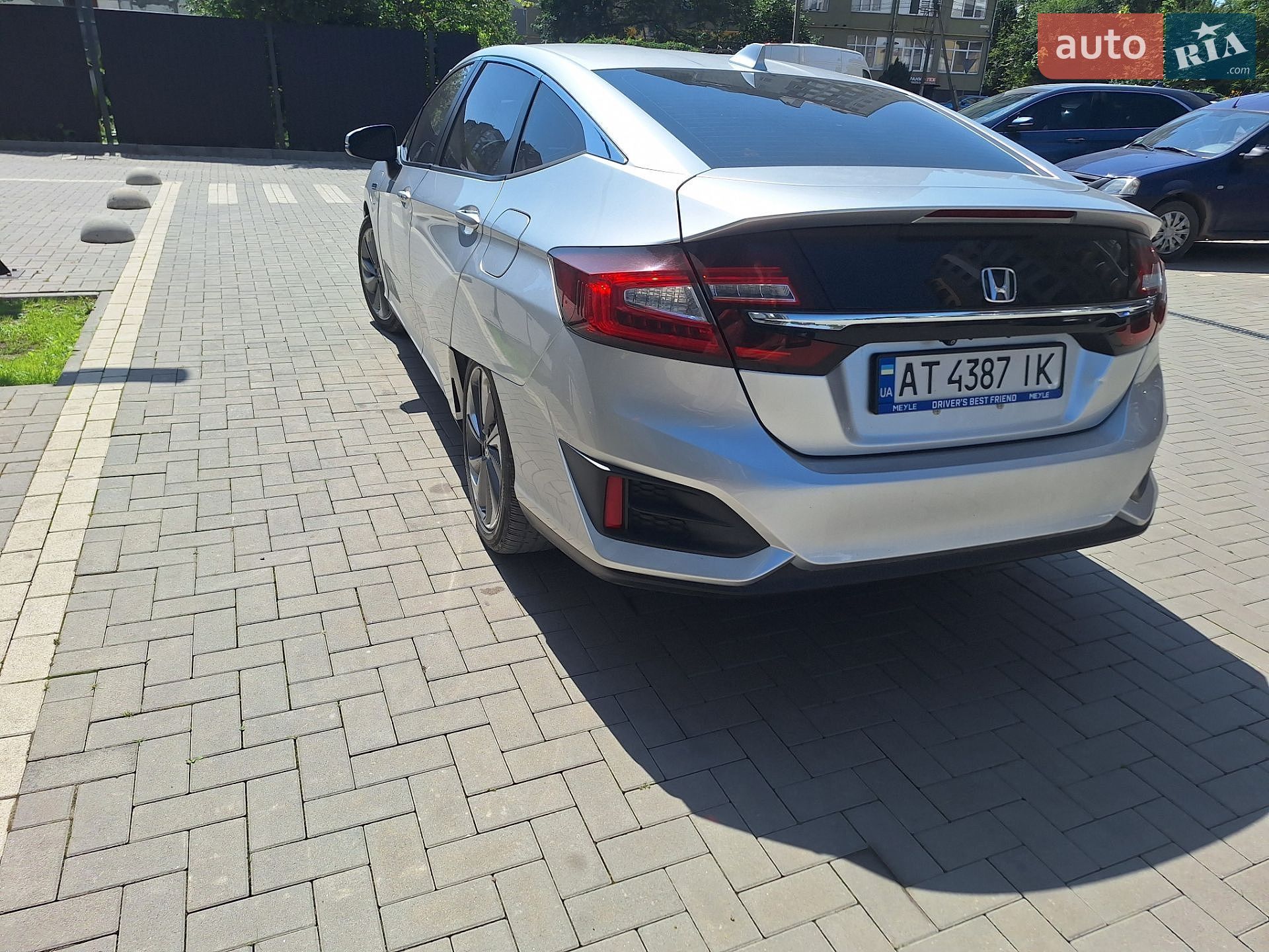 Honda Clarity 2018 VIN JHMZC5F17JC022765 фото оголошення 4 з 15