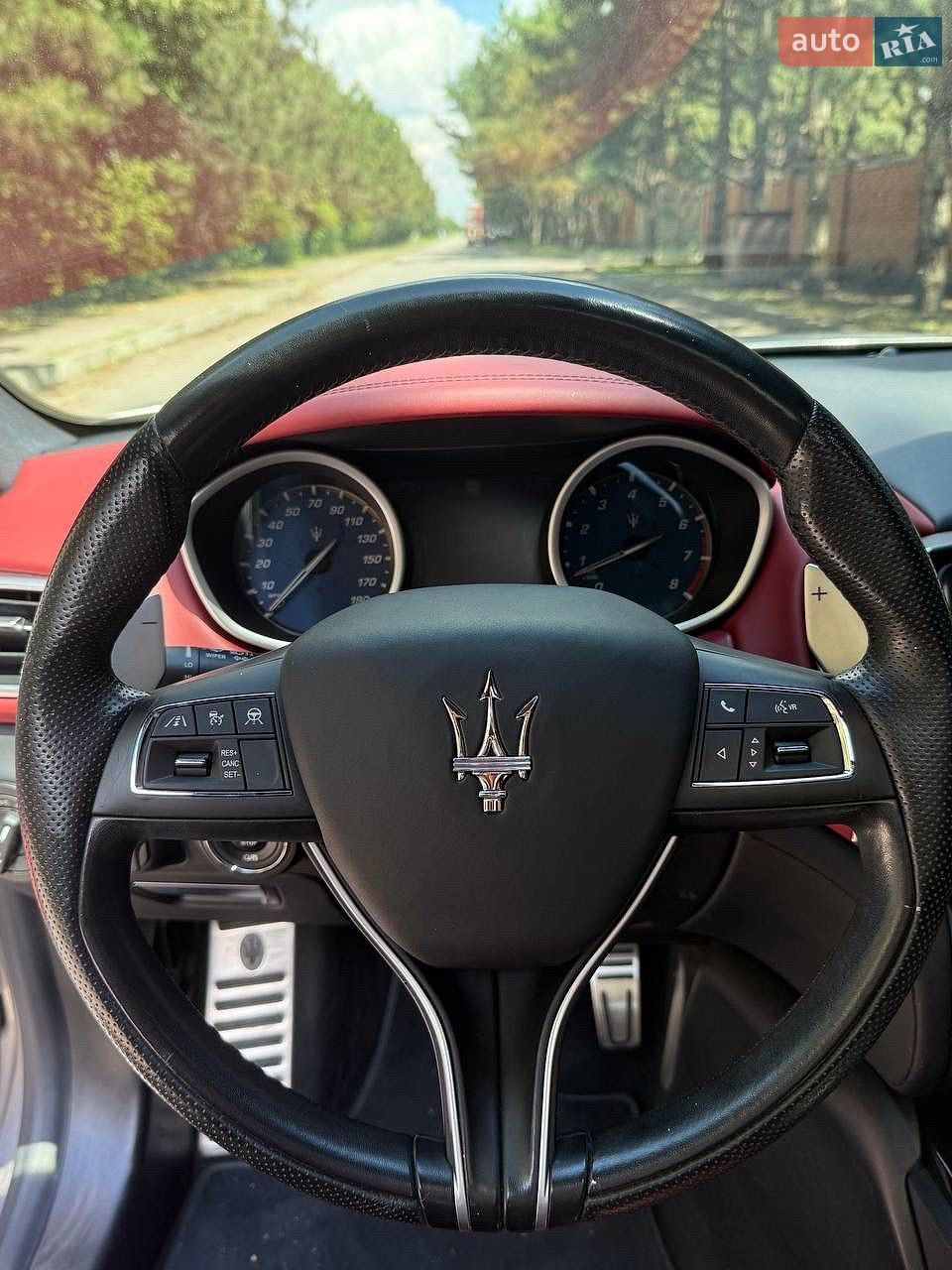 Maserati Ghibli 2018 VIN ZAM57YTS7K1315934 фото оголошення 16 з 25