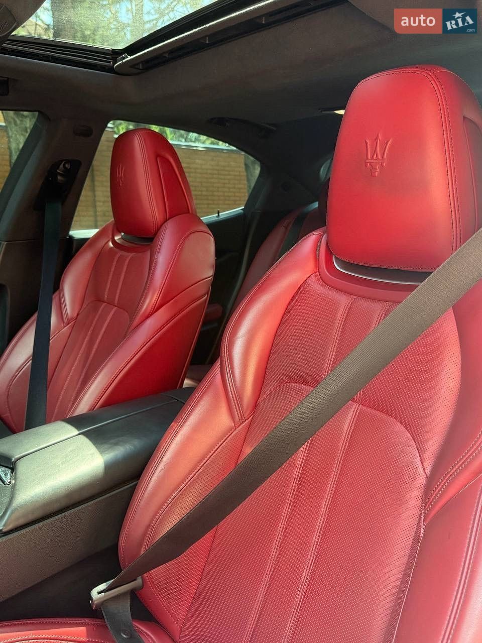 Maserati Ghibli 2018 VIN ZAM57YTS7K1315934 фото оголошення 19 з 25
