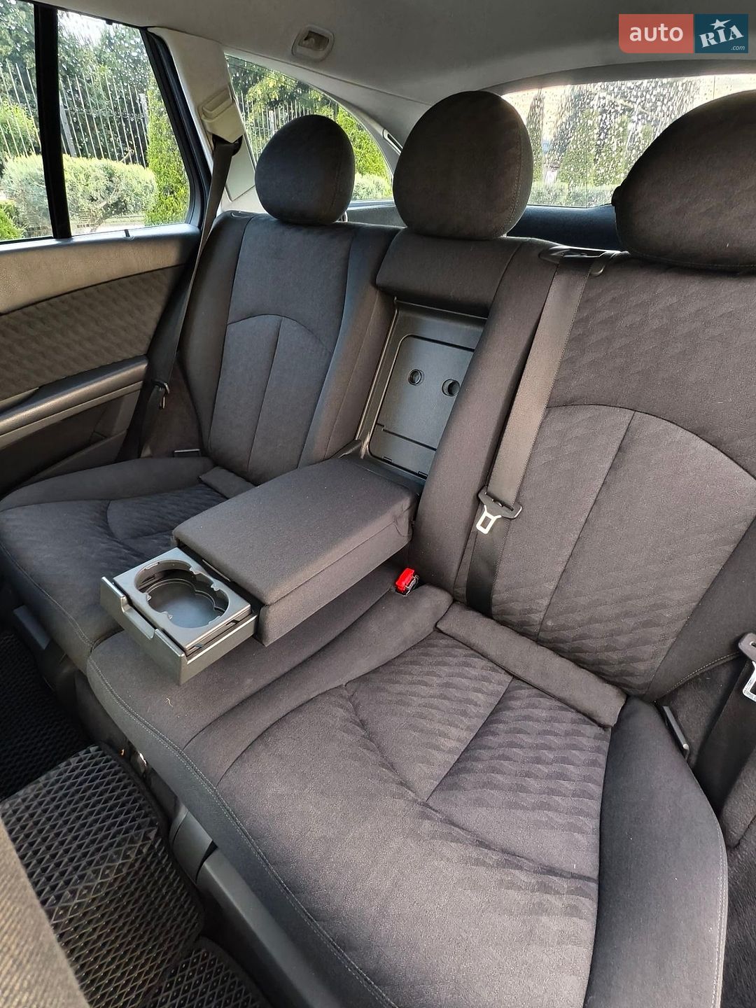 Mercedes-Benz E-Class 2004 VIN WDB2112611A738954 фото оголошення 17 з 37