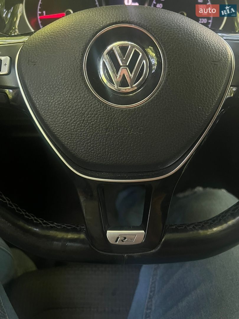Volkswagen Golf 2016 VIN WVWZZZAUZHP518726 фото оголошення 4 з 16