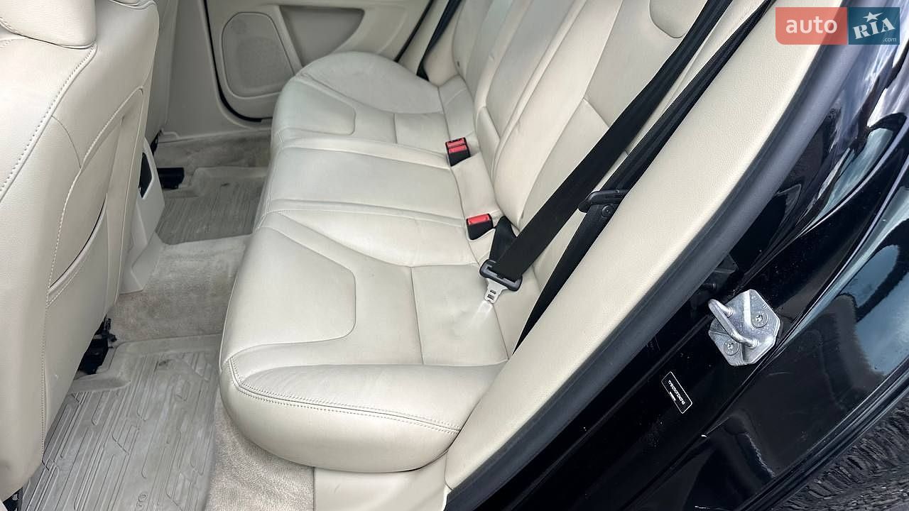 Volvo S60 2014 VIN YV1612TK7F2340740 фото оголошення 13 з 23
