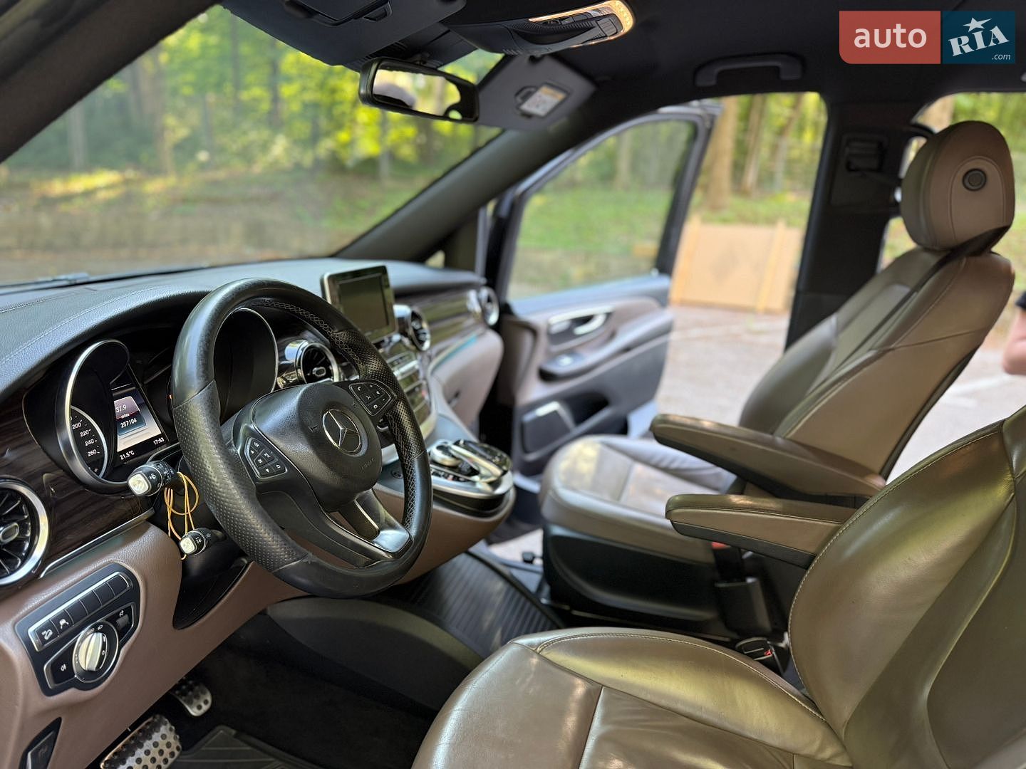 Mercedes-Benz V-Class 2019 VIN W1V44781513690767 фото оголошення 14 з 50
