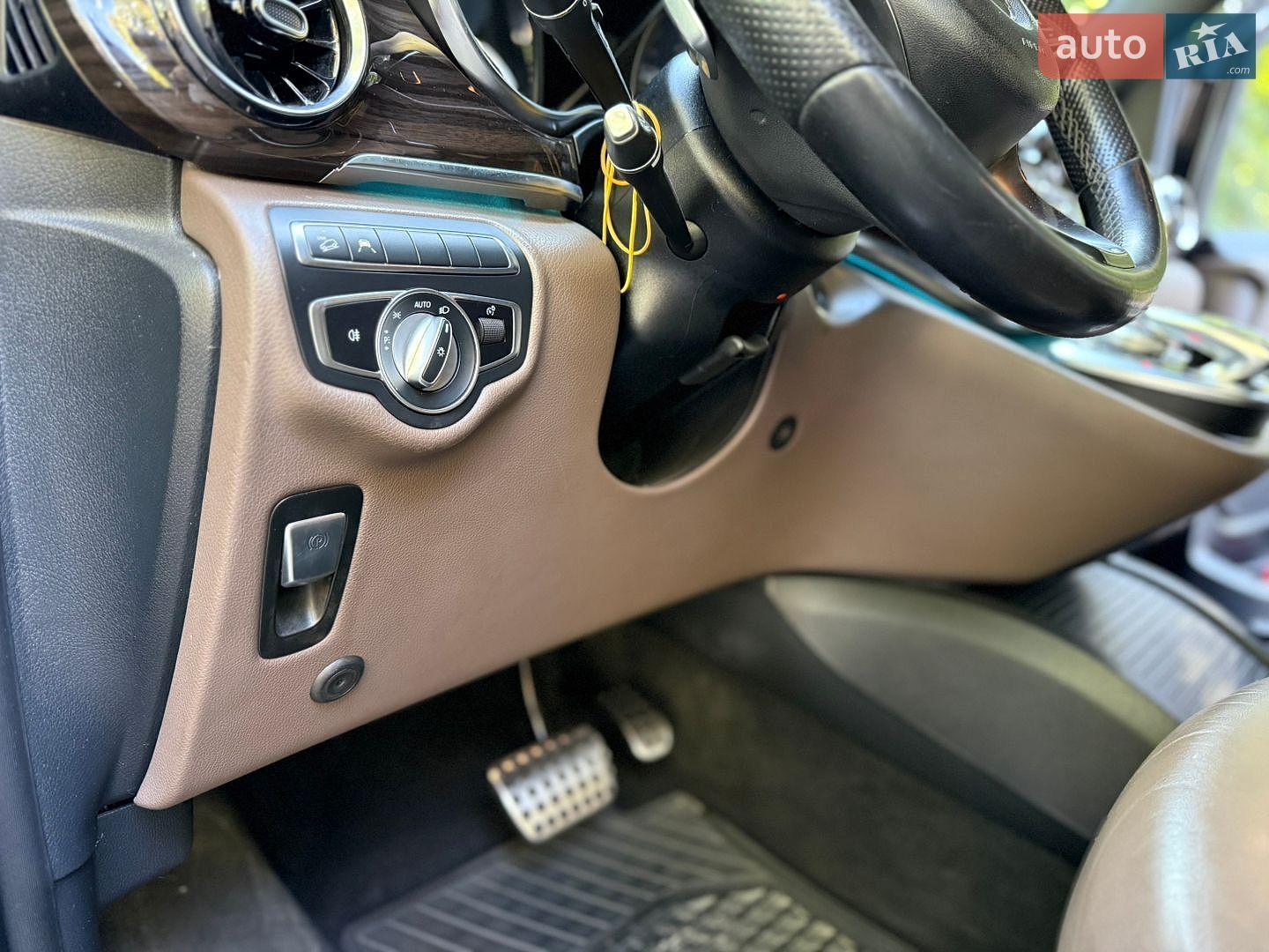 Mercedes-Benz V-Class 2019 VIN W1V44781513690767 фото оголошення 15 з 50