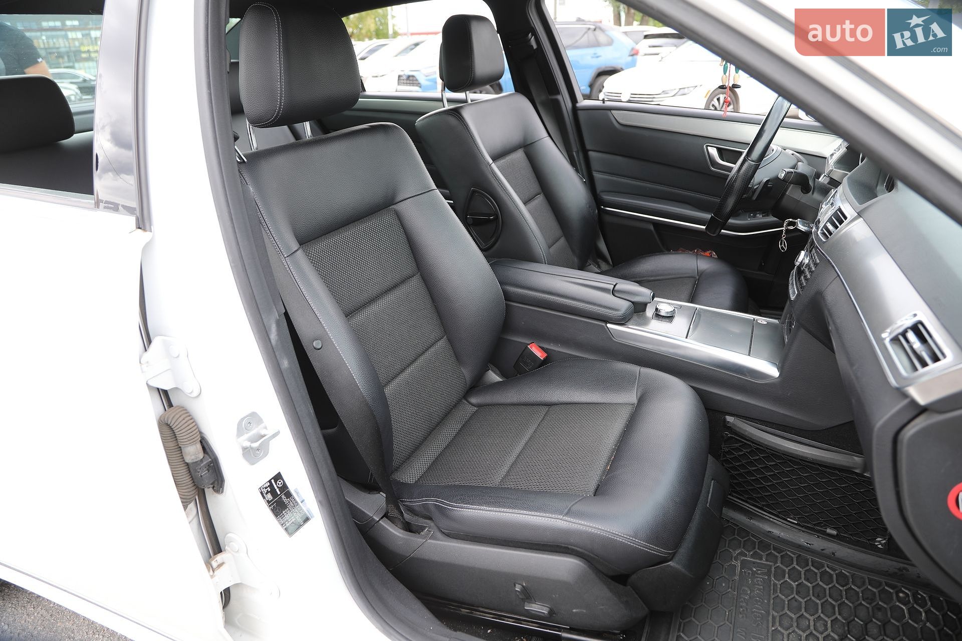 Mercedes-Benz E-Class 2013 VIN WDD2120021A780018 фото оголошення 15 з 30