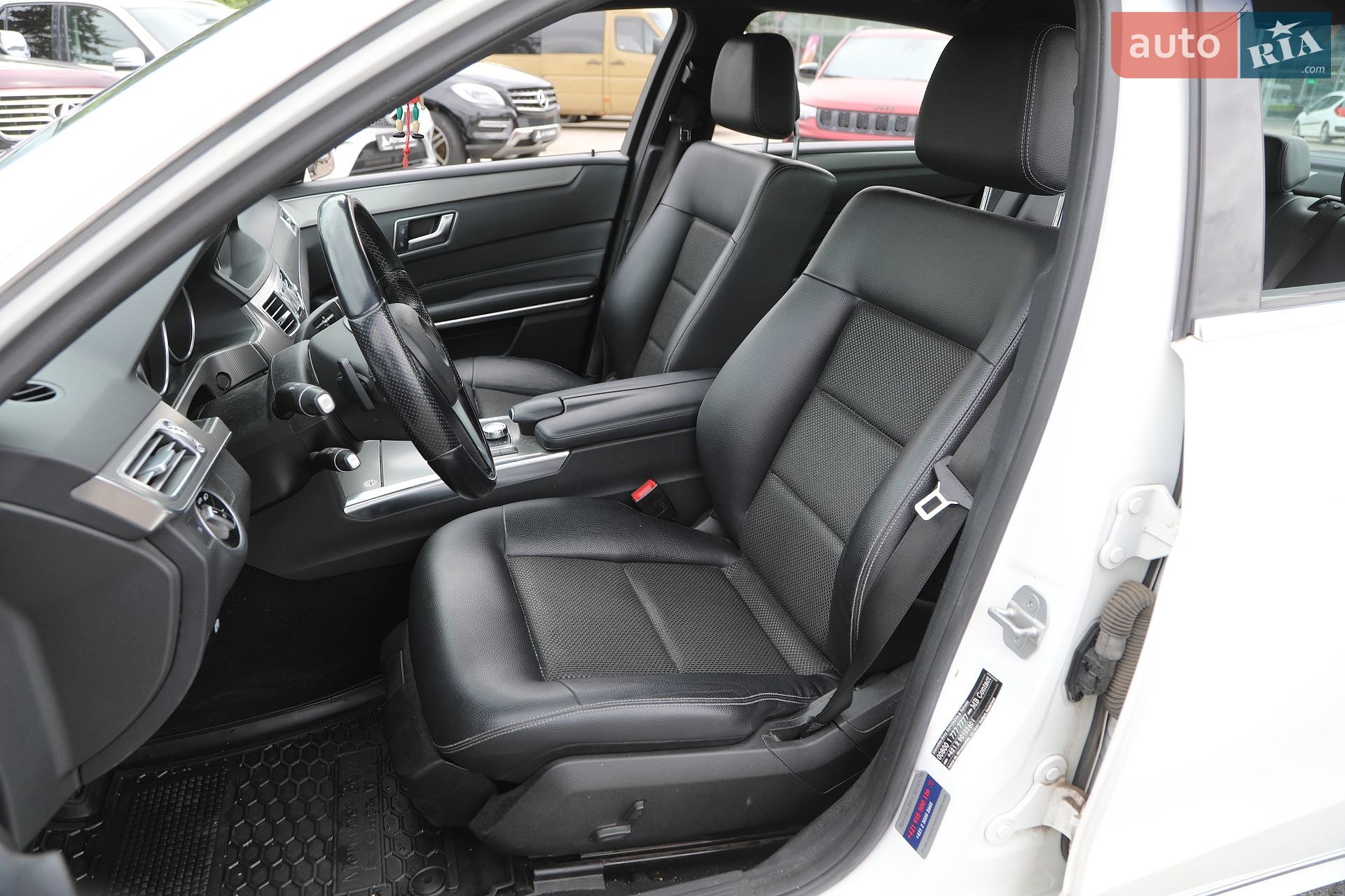Mercedes-Benz E-Class 2013 VIN WDD2120021A780018 фото оголошення 12 з 30