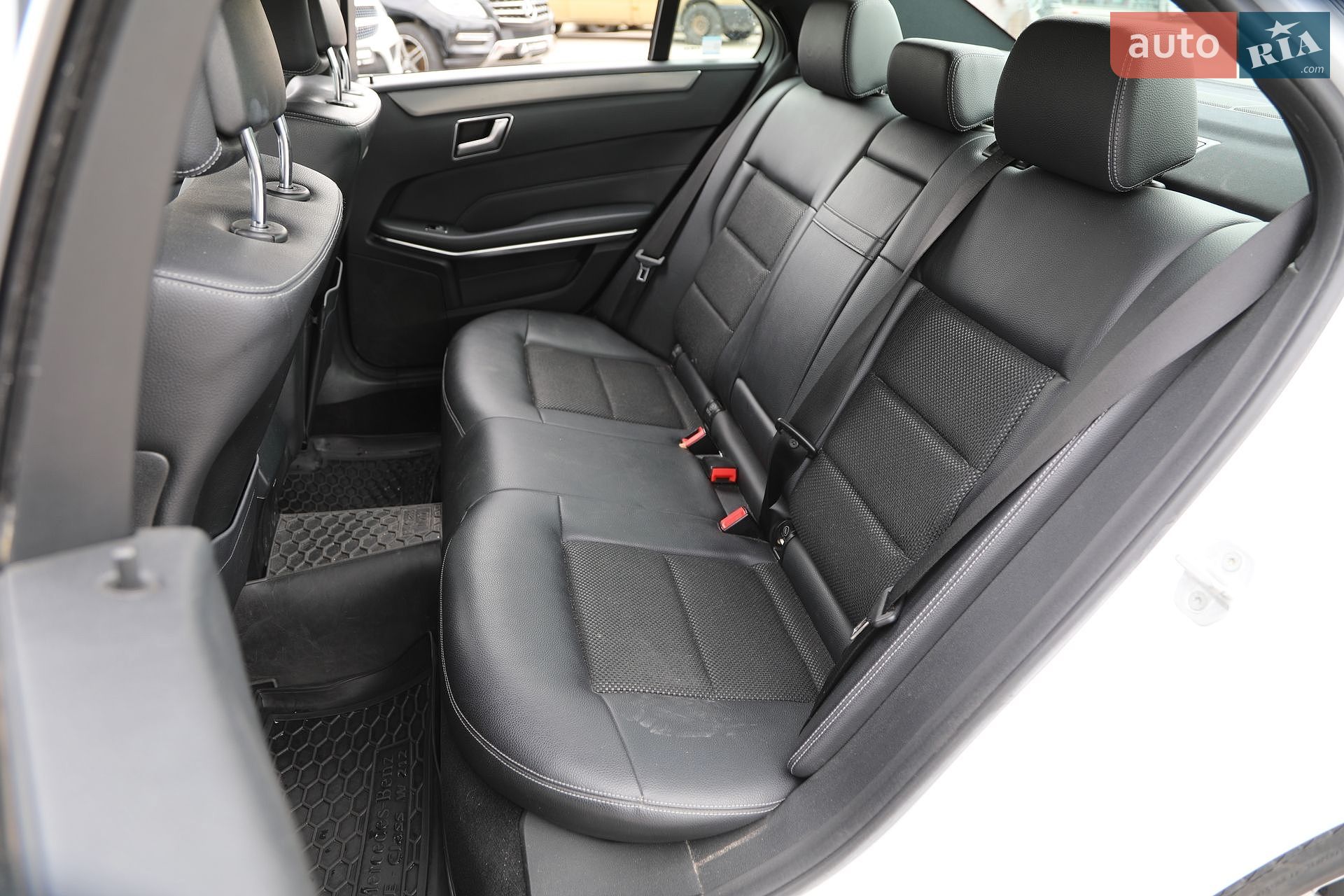 Mercedes-Benz E-Class 2013 VIN WDD2120021A780018 фото оголошення 13 з 30