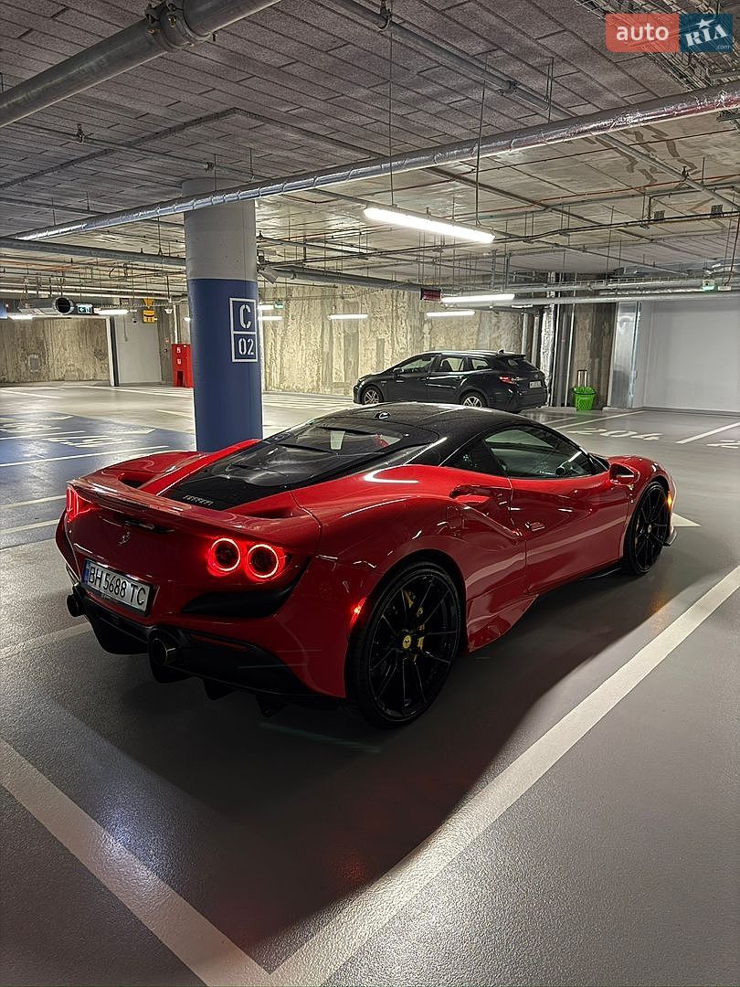 Ferrari F8 2020 VIN ZFF92LLA3M0259984 фото оголошення 2 з 14