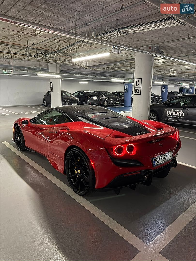 Ferrari F8 2020 VIN ZFF92LLA3M0259984 фото оголошення 3 з 14
