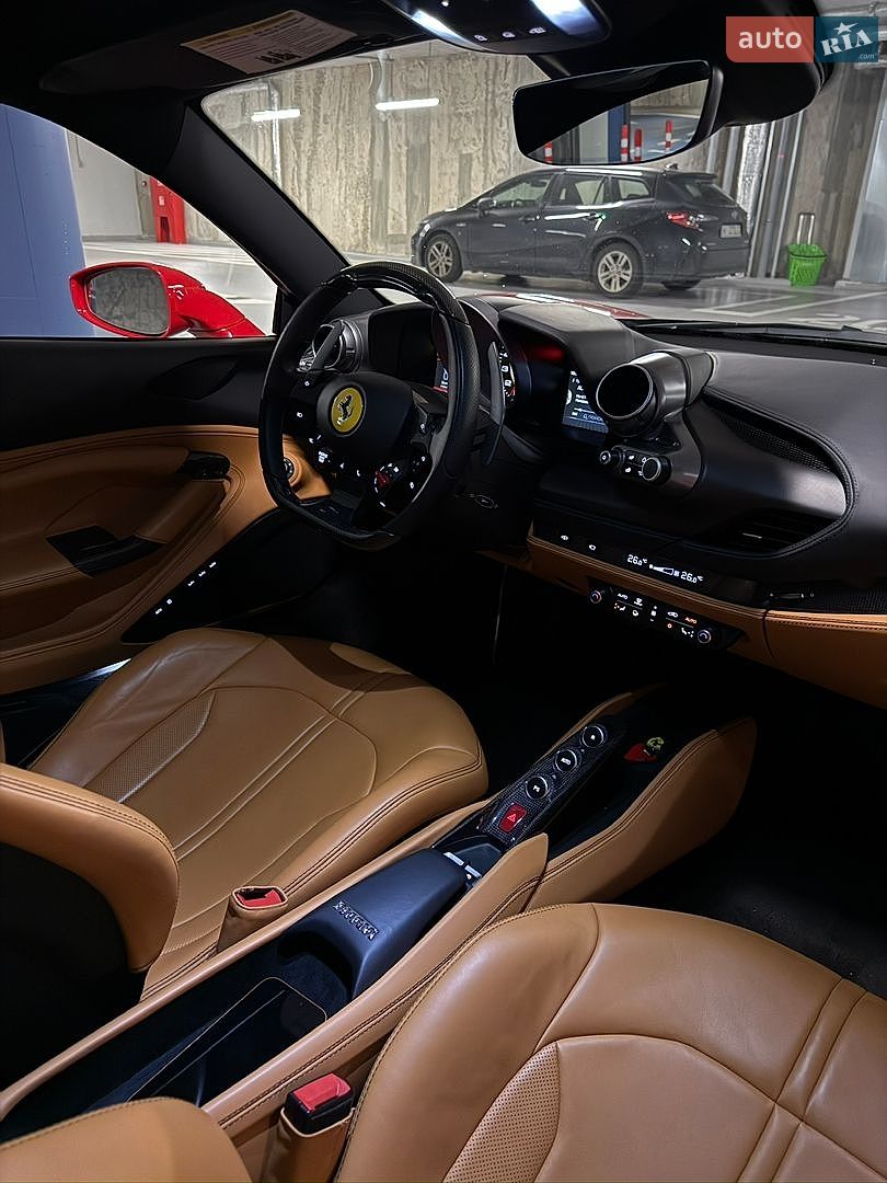 Ferrari F8 2020 VIN ZFF92LLA3M0259984 фото оголошення 10 з 14