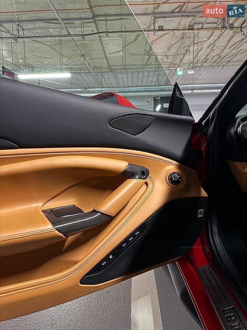 Ferrari F8 2020 VIN ZFF92LLA3M0259984 фото оголошення 14 з 14