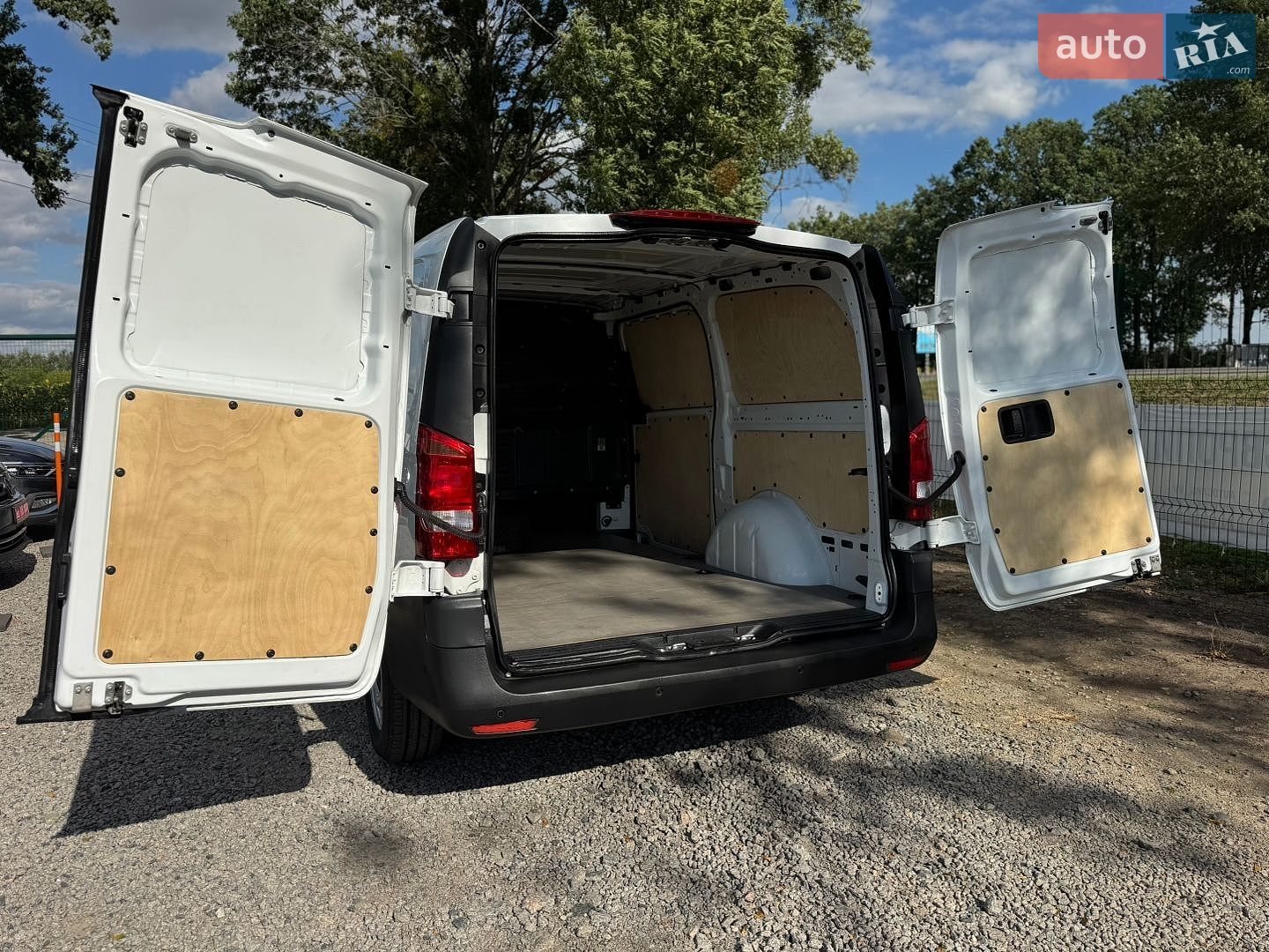 Mercedes-Benz Vito 2019 VIN WDF44760313594199 фото оголошення 30 з 45