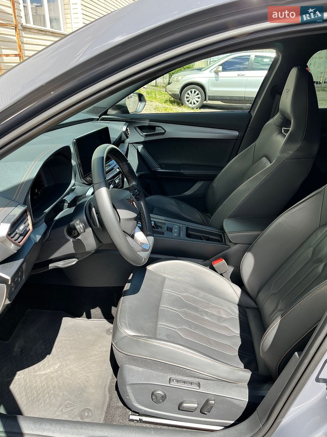 Cupra Formentor 2023 VIN VSSZZZKM0PR050483 фото оголошення 8 з 13