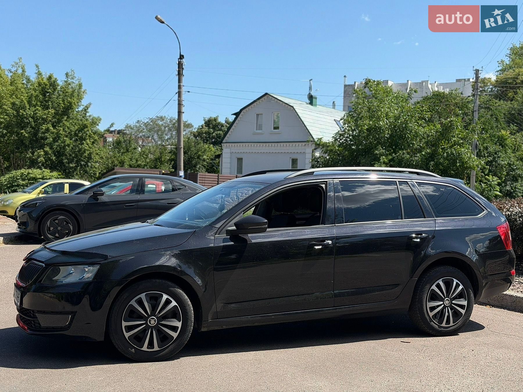 Skoda Octavia 2013 VIN TMBJG7NE1E0108633 фото оголошення 4 з 10