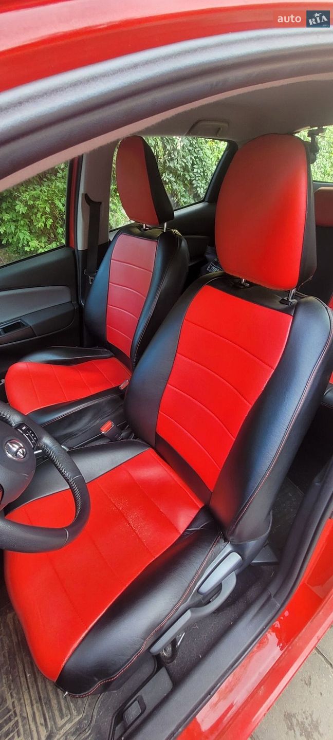 Toyota Yaris 2017 VIN VNKKG0D370A003388 фото оголошення 9 з 12