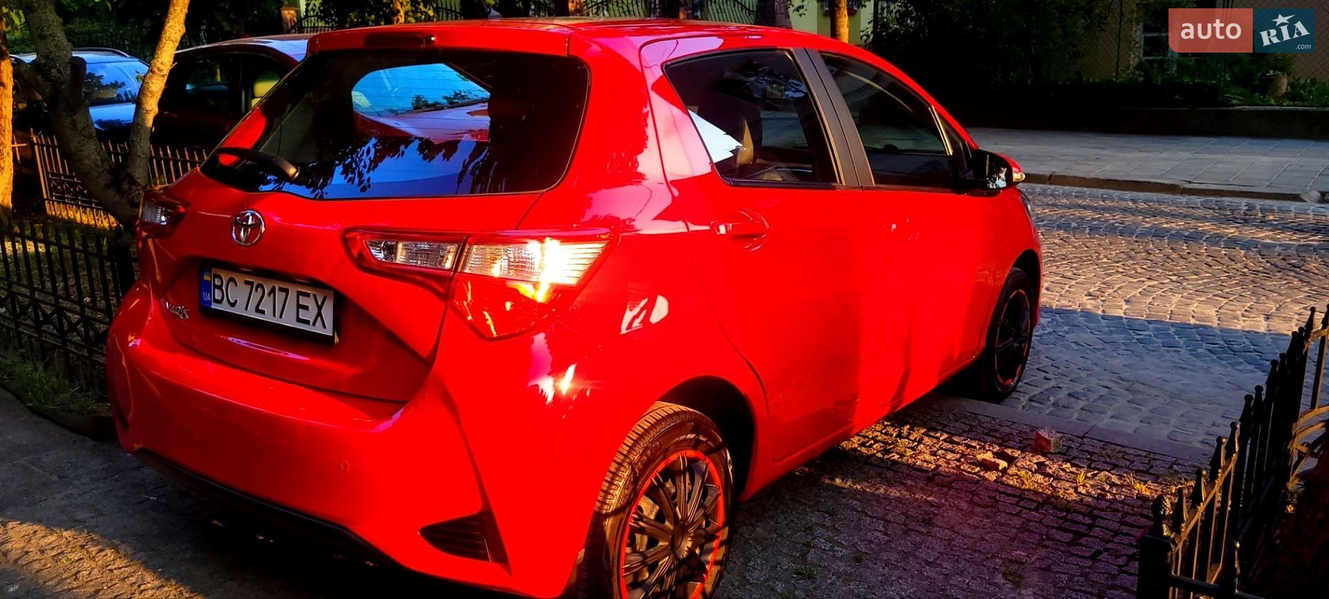 Toyota Yaris 2017 VIN VNKKG0D370A003388 фото оголошення 5 з 12