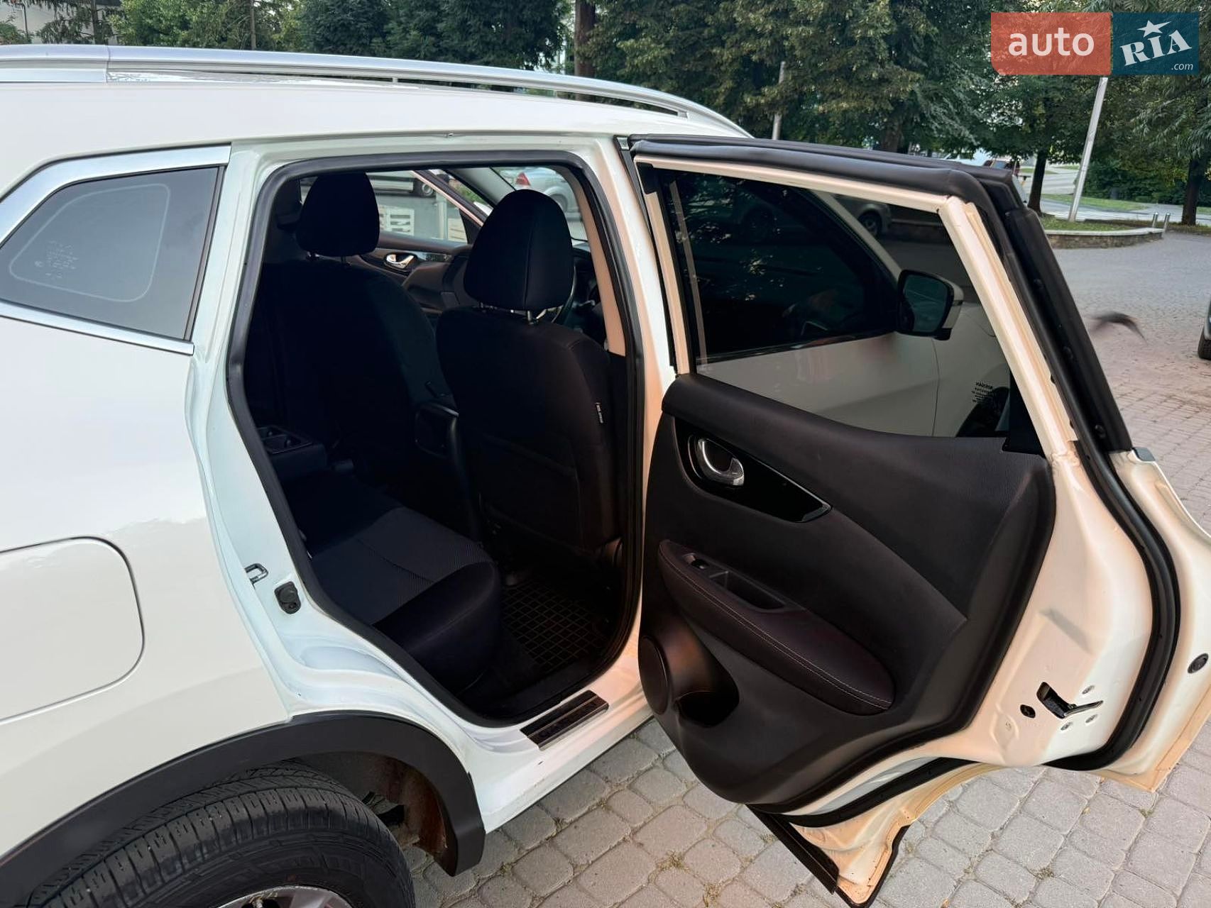 Nissan Qashqai 2016 VIN SJNFDAJ11U1769331 фото оголошення 11 з 17