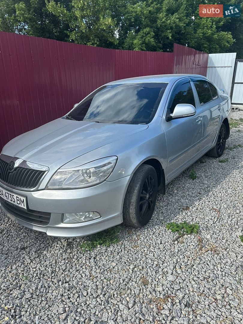 Skoda Octavia 2011 VIN TMBCS41Z6CB150781 фото оголошення 3 з 15