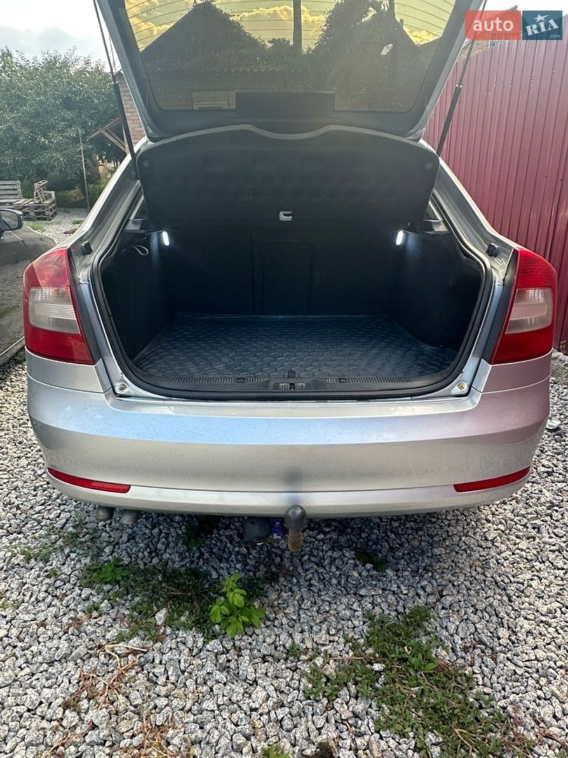 Skoda Octavia 2011 VIN TMBCS41Z6CB150781 фото оголошення 11 з 15