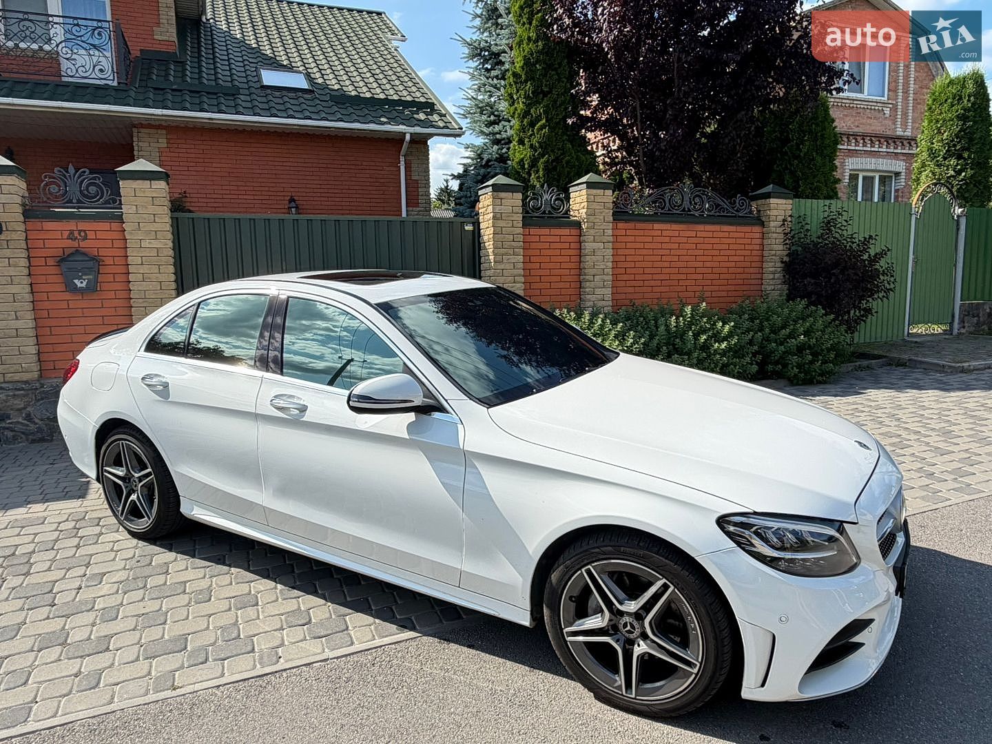Mercedes-Benz C-Class 2018 VIN WDDWF1FB6KR463837 фото оголошення 2 з 12