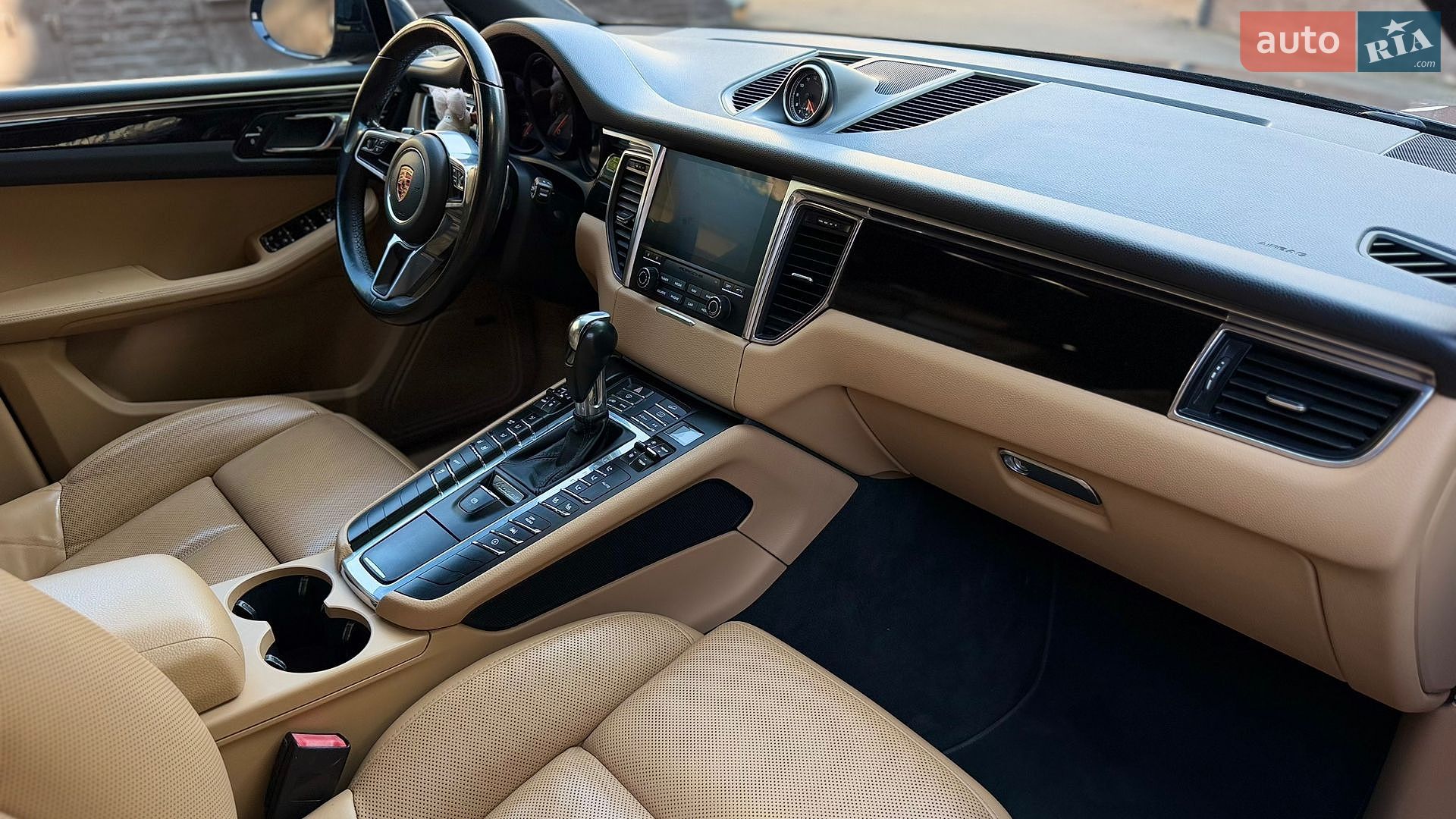 Porsche Macan 2017 VIN WP1AA2A57JLB02305 фото оголошення 12 з 34