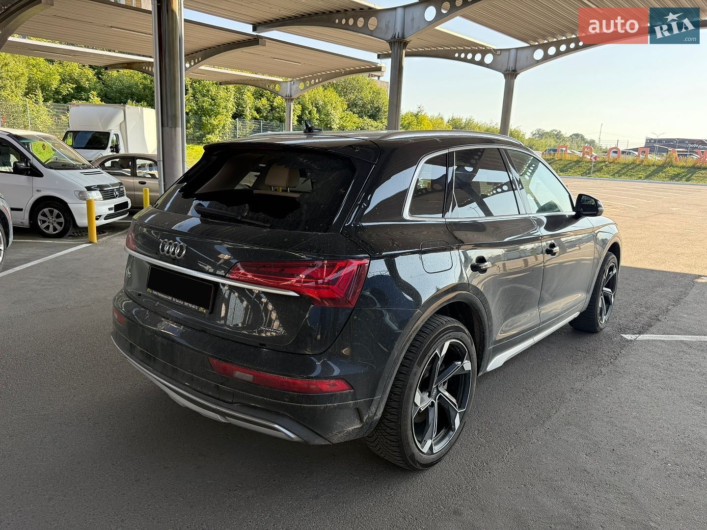 Audi Q5 2020 VIN WA1AAAFYXM2004808 фото оголошення 2 з 24