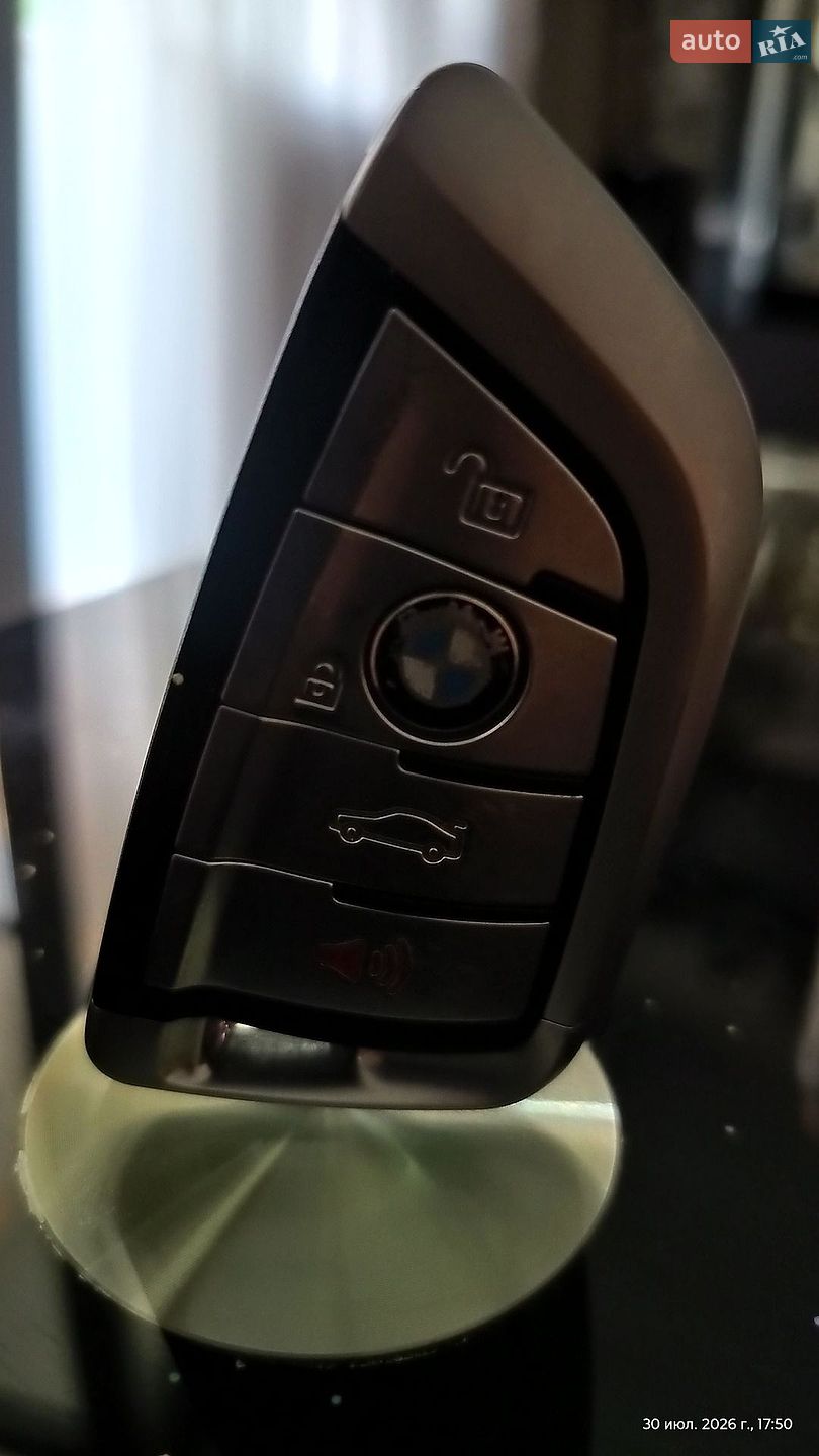 BMW 5 Series 2016 VIN WBAFV3C55GD687805 фото оголошення 5 з 75