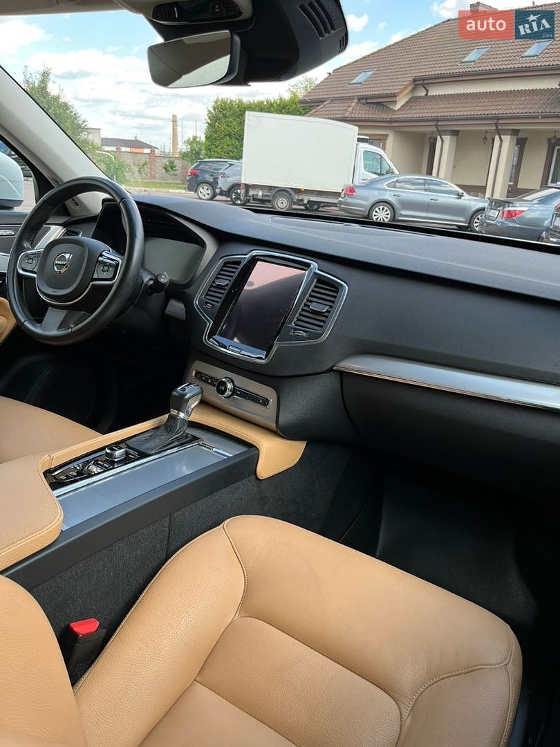 Volvo XC90 2016 VIN YV4102XKXG1068072 фото оголошення 22 з 42