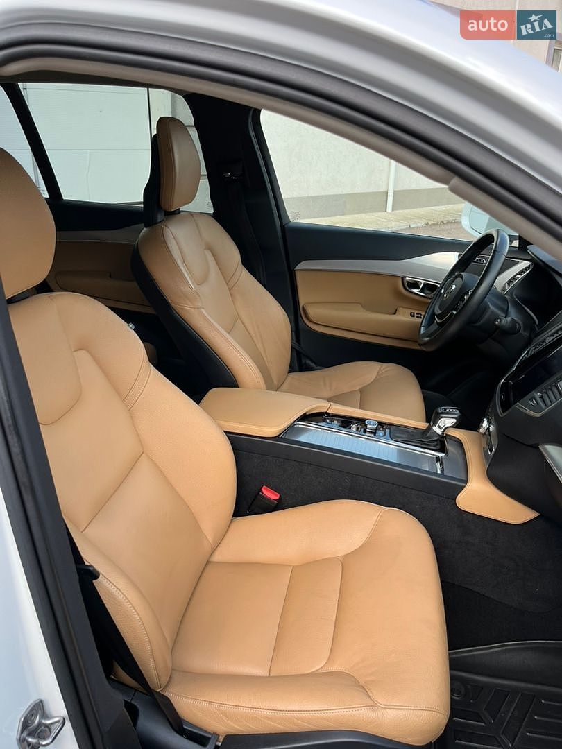 Volvo XC90 2016 VIN YV4102XKXG1068072 фото оголошення 23 з 42