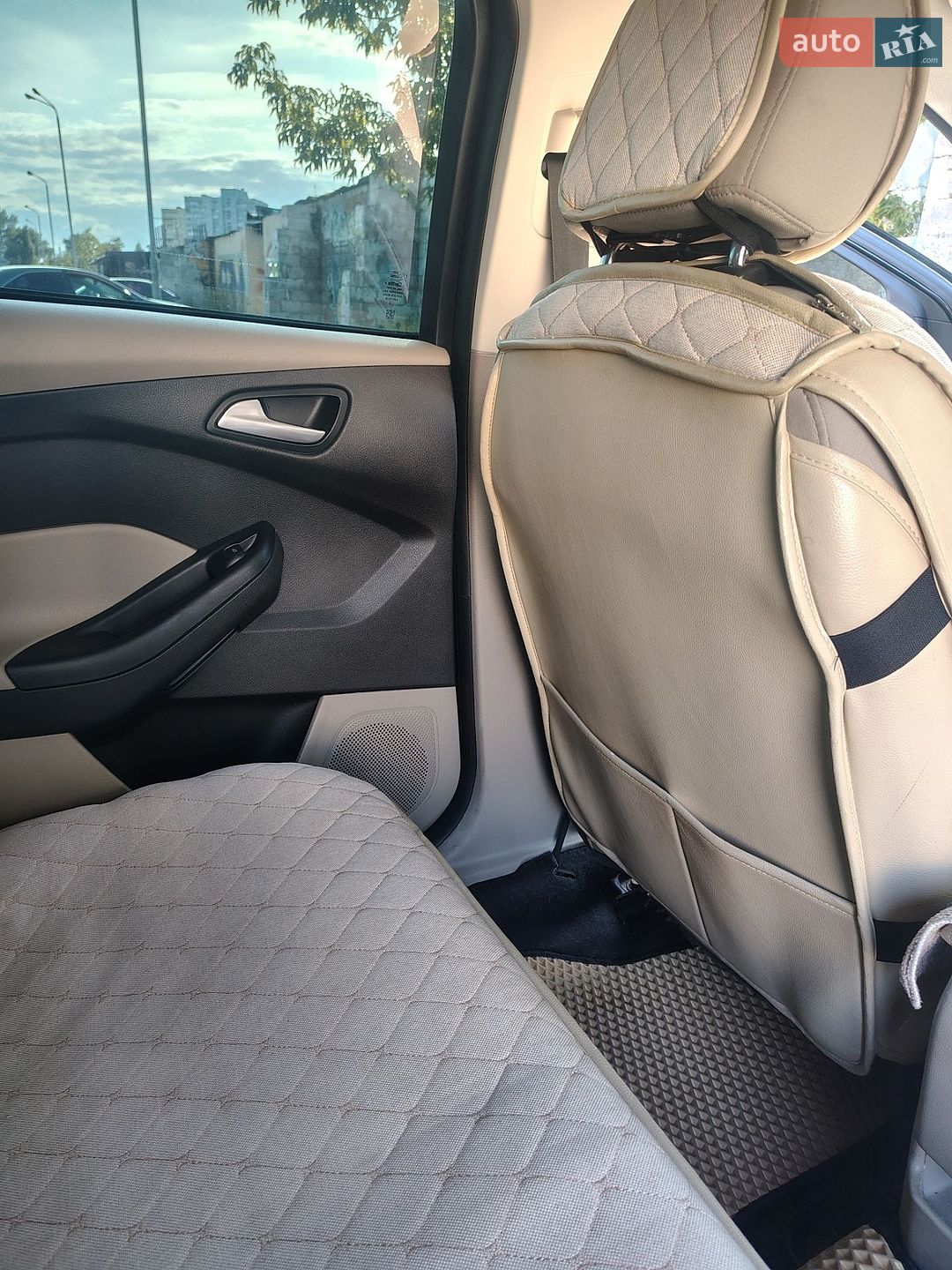 Ford Focus 2017 VIN 1FADP3F26HL279364 фото оголошення 3 з 33