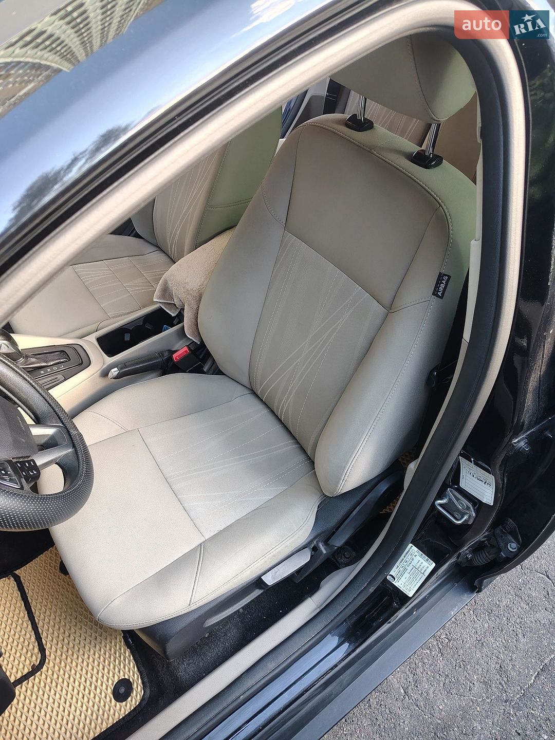 Ford Focus 2017 VIN 1FADP3F26HL279364 фото оголошення 16 з 33
