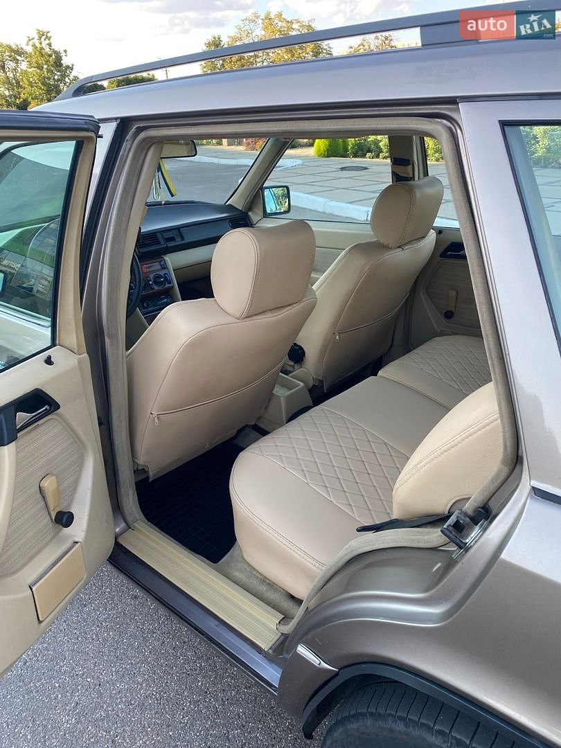 Mercedes-Benz E-Class 1989 VIN WDB12318310025271 фото оголошення 7 з 12
